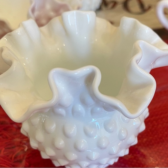 Milk Glass - Picture 11 of 11